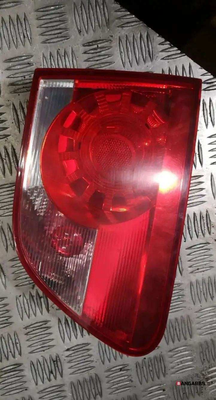 Seat Altea XL (2004 - 2015) Задний фонарь в крышке багажника — фото 1