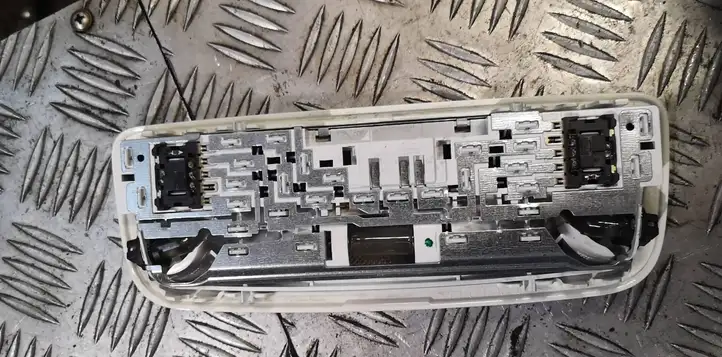 Mercedes-Benz C W204 (2007 - 2014) Задняя подсветка — фото 2