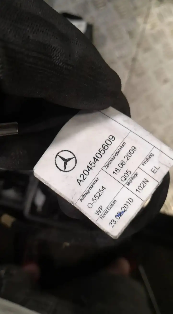 Mercedes-Benz C W204 (2007 - 2014) Проводка CD-чейнджера — фото 2