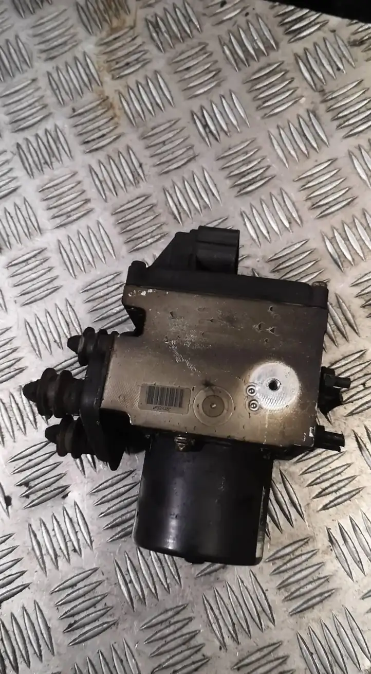 Volkswagen PASSAT B6 (2005 - 2010) ABS блок — фото 1