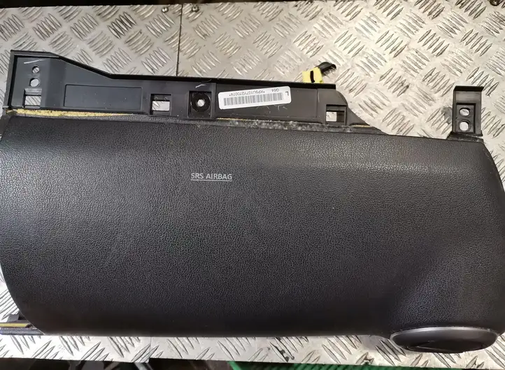 Nissan Note (E11) (2006 - 2014) Подушка безопасности пассажира — фото 2