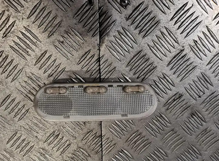 Nissan Note (E11) (2006 - 2014) Передняя подсветка — фото 2