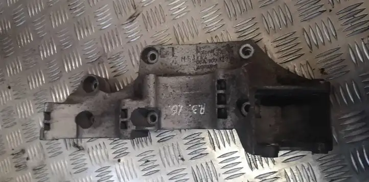 Audi A3/S3 8L (2000 - 2003) Кронштейн двигателя — фото 1