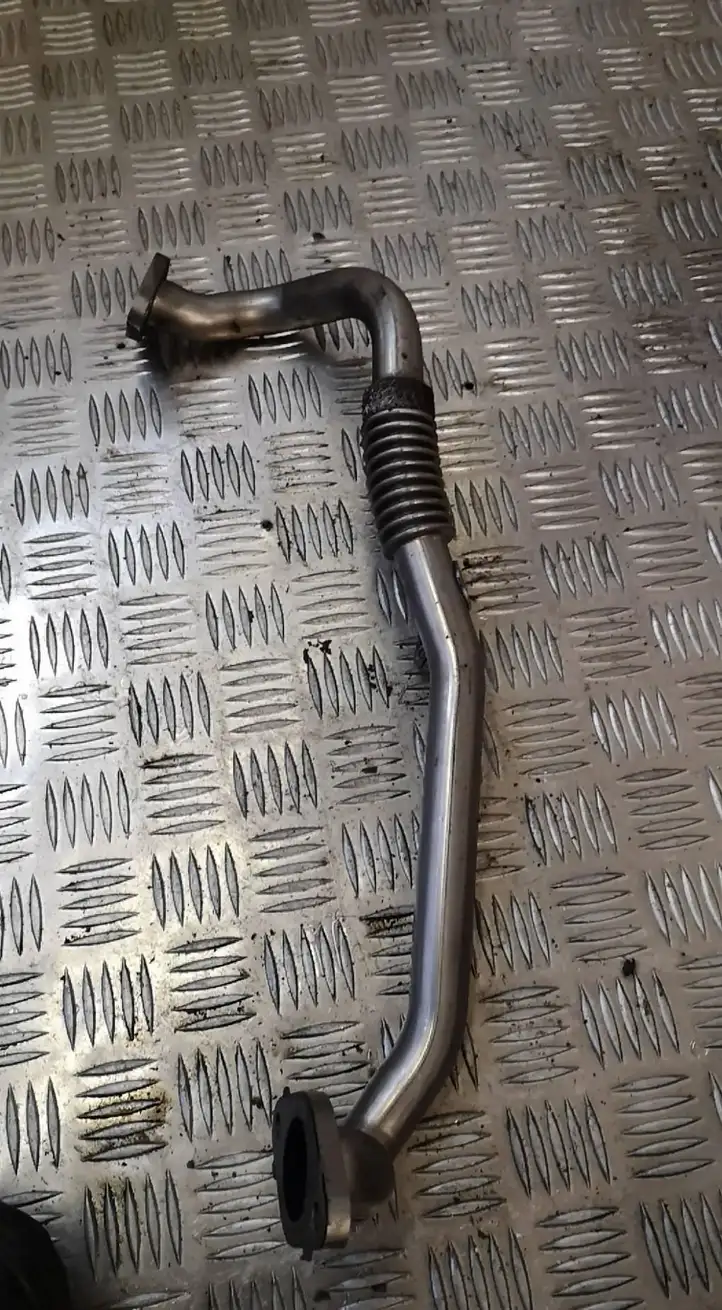 Volkswagen Tiguan (2007 - 2011) Трубка EGR — фото 1