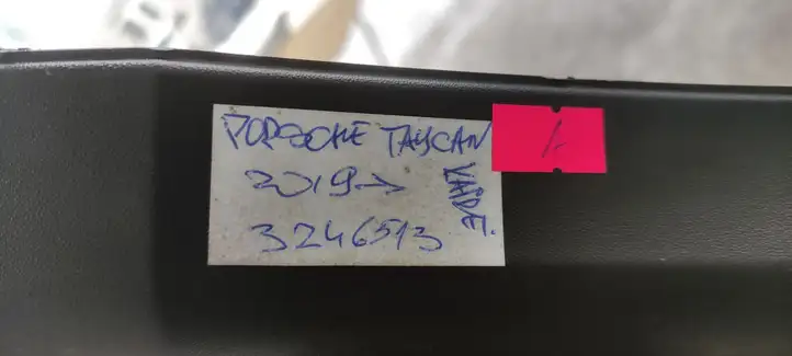 Porsche Taycan 9J1 (2019 - ) 9J1854883G Порог кузова — фото 9