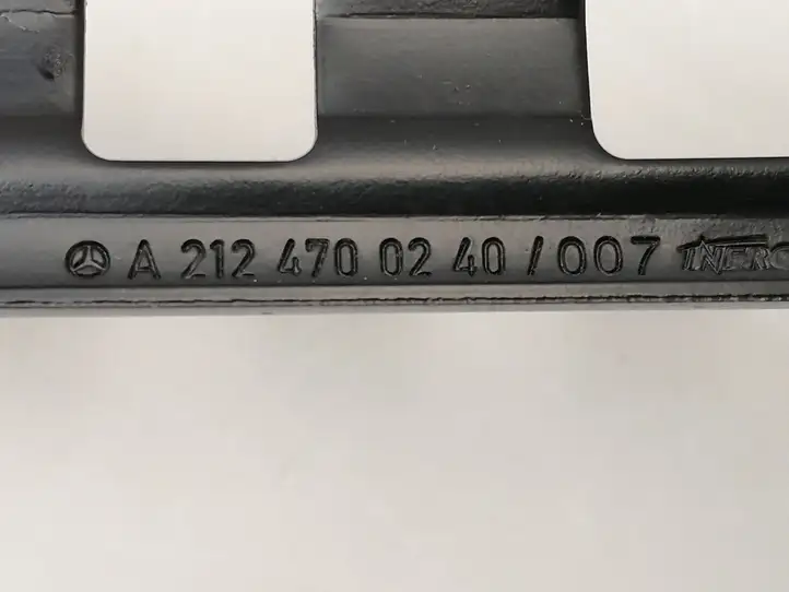 Mercedes-Benz E W212 (2009 - 2016) A2124700240 Кронштейн топливного бака — фото 8