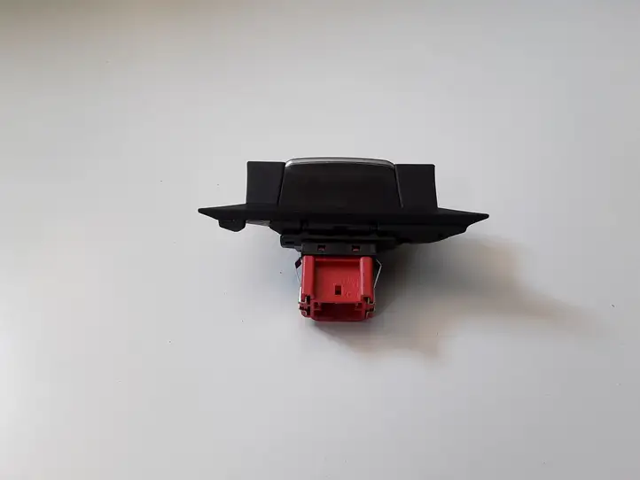 Audi TT TTS RS Mk3 8S (2014 - 2018) 8S2927117A Кнопка обогрева стекла — фото 3