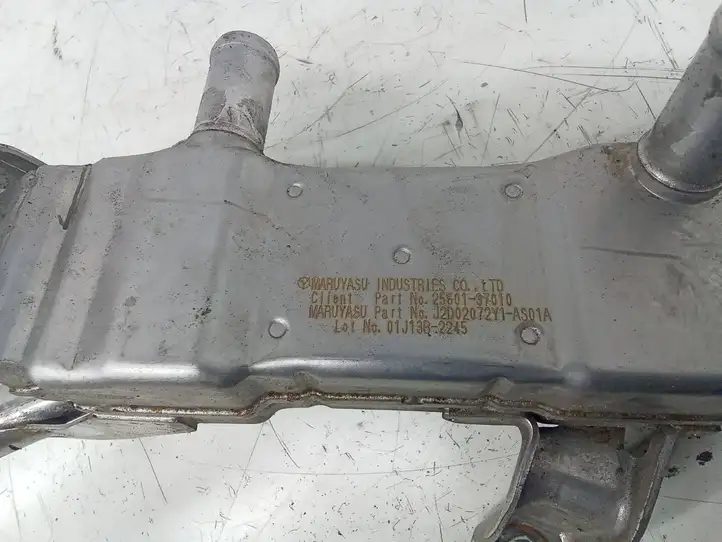 Toyota Prius (XW30) (2009 - 2015) 2560137010 Охладитель клапана EGR — фото 2