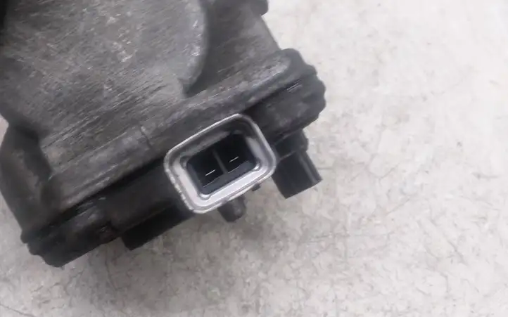 Toyota Prius (XW30) (2009 - 2015) 0422000212 Компрессор (насос) кондиционера воздуха — фото 3
