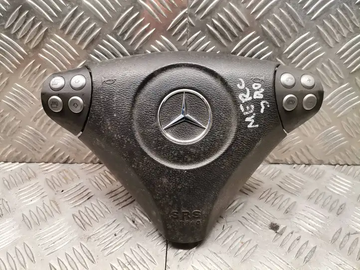 Mercedes-Benz C W203 (2000 - 2007) Подушка безопасности руля — фото 2