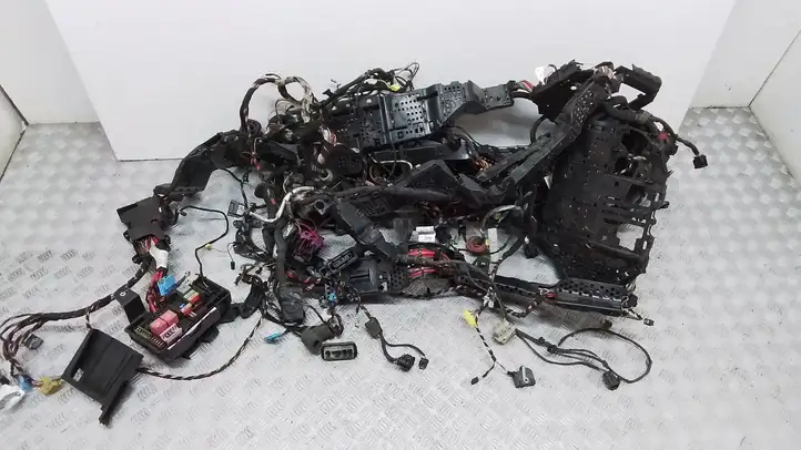 Mercedes-Benz C W205 (2014 - 2021) A2059067200 Прочая электропроводка — фото 10