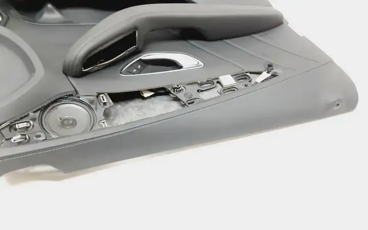 Mercedes-Benz C W205 (2014 - 2021) Обшивка передней двери — фото 2