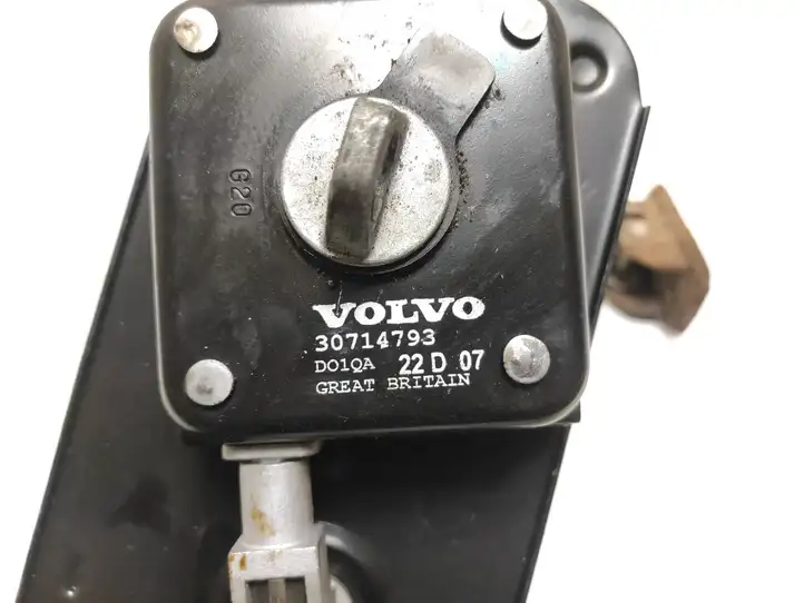 Volvo XC90 (2006 - 2014) 30714793 Кронштейн запасного колеса — фото 2