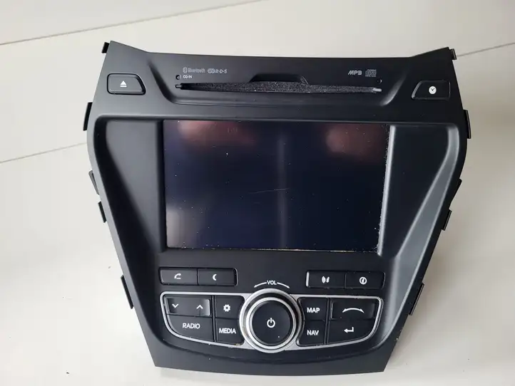 Hyundai Santa Fe (2012 - 2015) Магнитола / мультимедийная система — фото 3