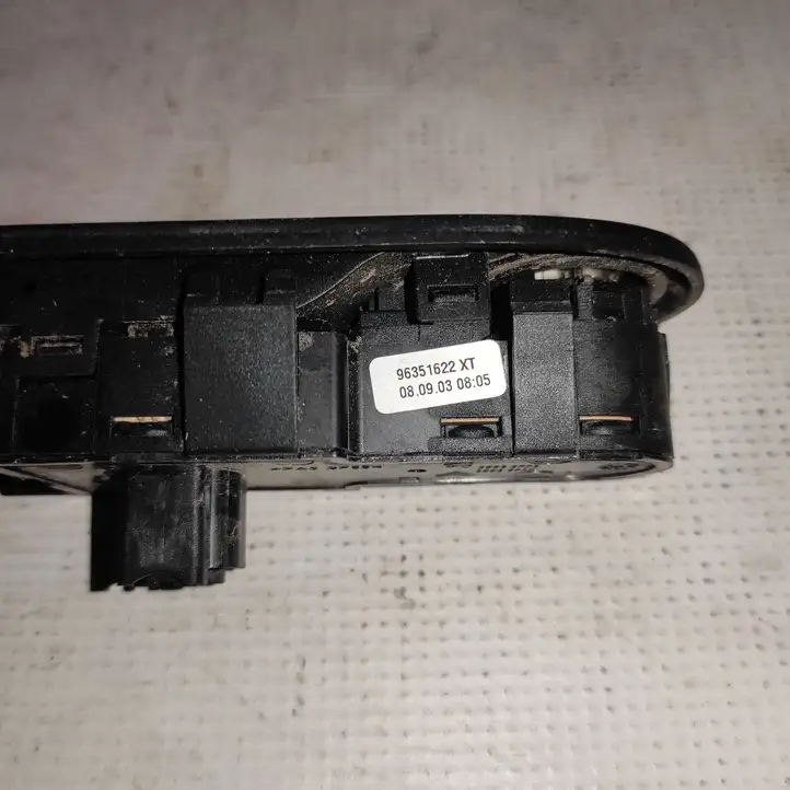 Peugeot 307 (2005 - 2008) 53269706 Блок кнопок стеклоподъемников — фото 3