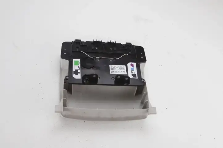 Mercedes-Benz GLA W156 (2013 - 2017) A0009007303 Передняя подсветка — фото 4