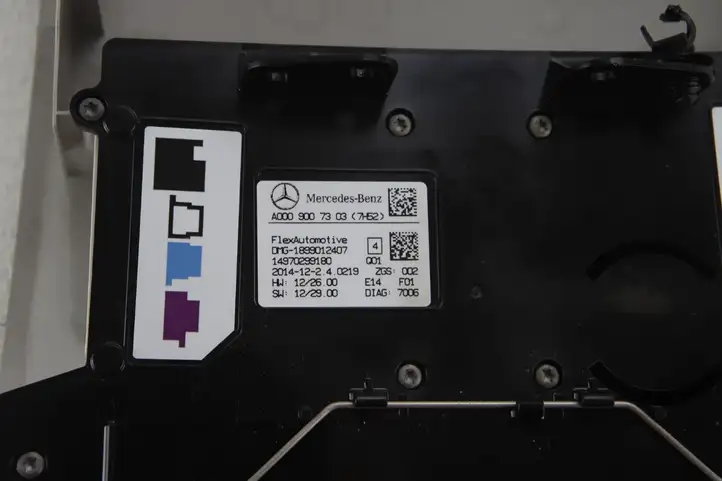 Mercedes-Benz GLA W156 (2013 - 2017) A0009007303 Передняя подсветка — фото 6