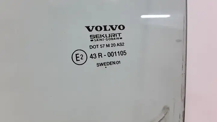 Volvo V70 (2000 - 2004) Стекло задней двери — фото 2