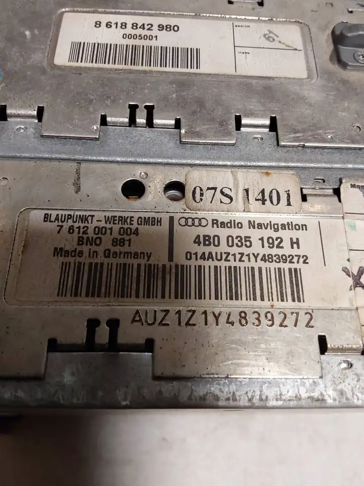 Audi A6 S6 C5 4B (1997 - 2001) 4B0035192H Магнитола / мультимедийная система — фото 2