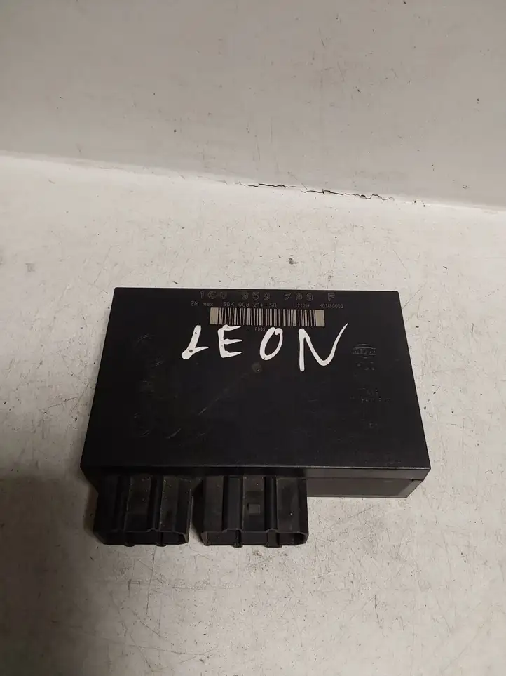 Seat Leon (1M) (1998 - 2006) 1C0959799F Модуль комфорта — фото 1