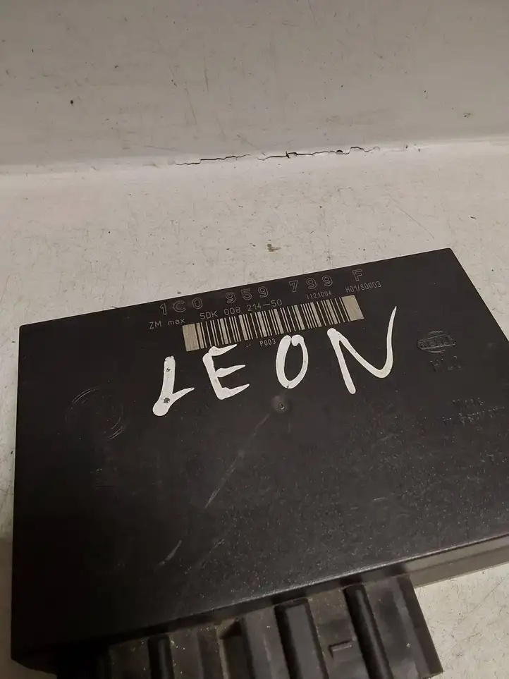 Seat Leon (1M) (1998 - 2006) 1C0959799F Модуль комфорта — фото 2