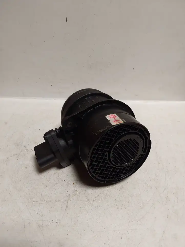 Audi A3/S3 8P (2003 - 2005) 074906461B Датчик массового расхода воздуха — фото 1
