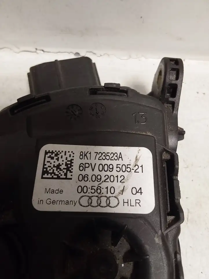 Audi A4 S4 B8 8K (2011 - 2015) 8K1723523A Педаль акселератора — фото 2