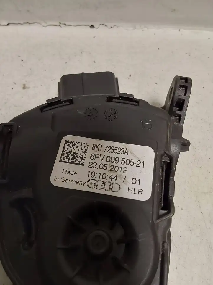 Audi A4 S4 B8 8K (2011 - 2015) 8K1723523A Педаль акселератора — фото 2