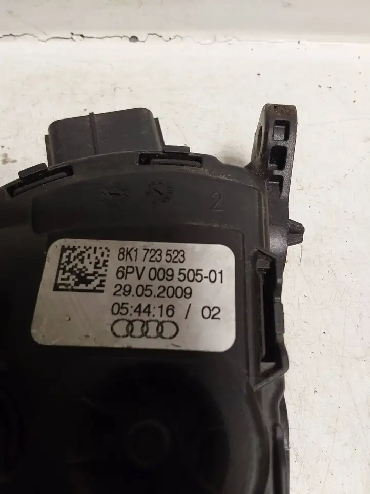 Audi A4 S4 B8 8K (2007 - 2011) 8K1723523 Педаль акселератора — фото 2