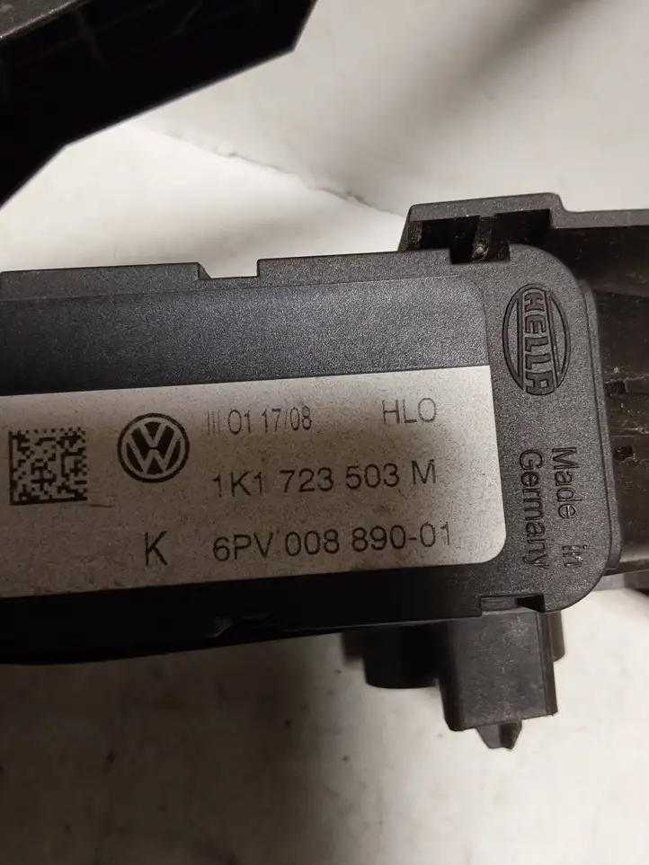 Volkswagen Golf Plus (2004 - 2008) 1K1723503M Педаль акселератора — фото 2