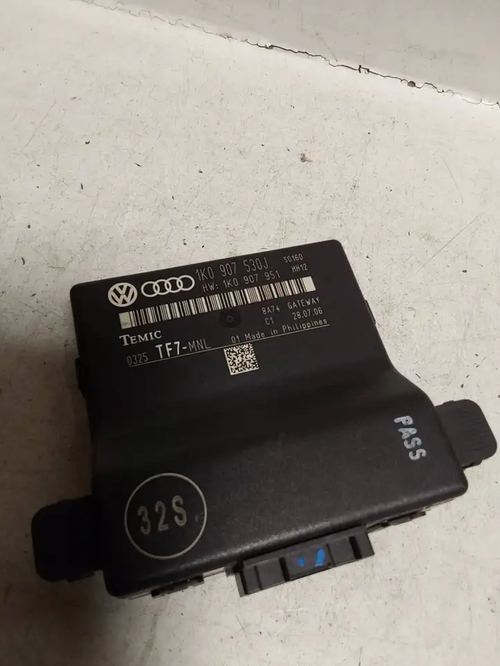 Audi A3/S3 8P (2004 - 2008) 1K0907530J Прочие блоки управления — фото 1