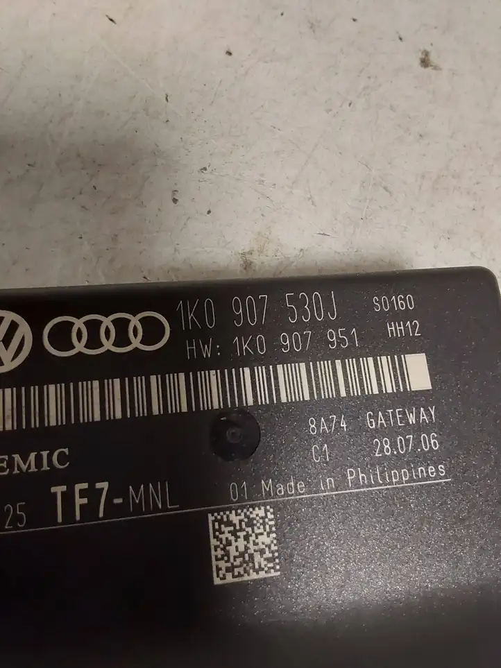 Audi A3/S3 8P (2004 - 2008) 1K0907530J Прочие блоки управления — фото 2