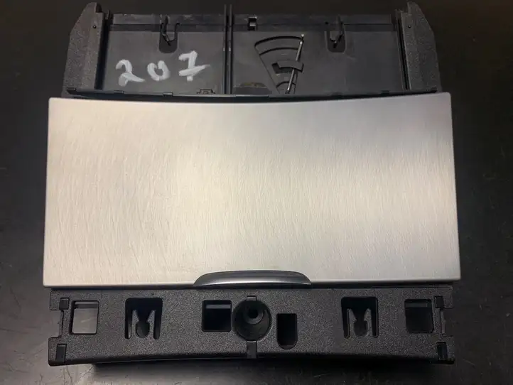 Mercedes-Benz E C207 W207 (2009 - 2017) A2076804850 Пепельница — фото 8