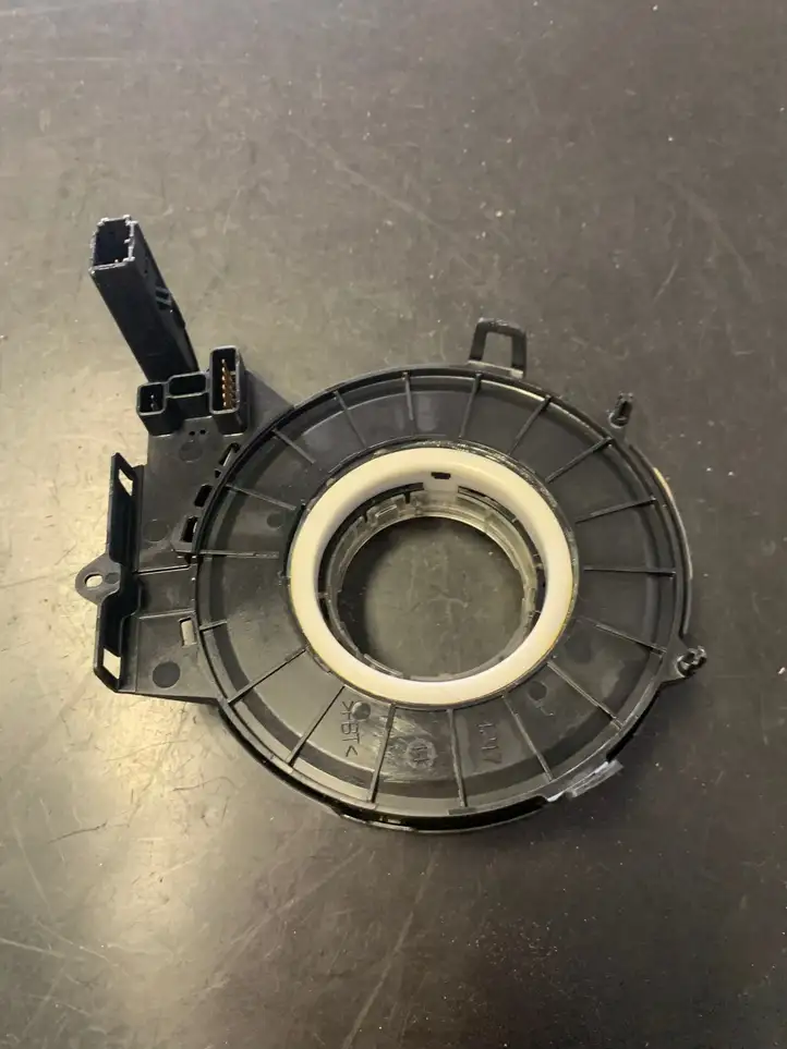 Audi A5 8T 8F (2011 - 2016) 8K0953568Q Контактное кольцо SRS — фото 3