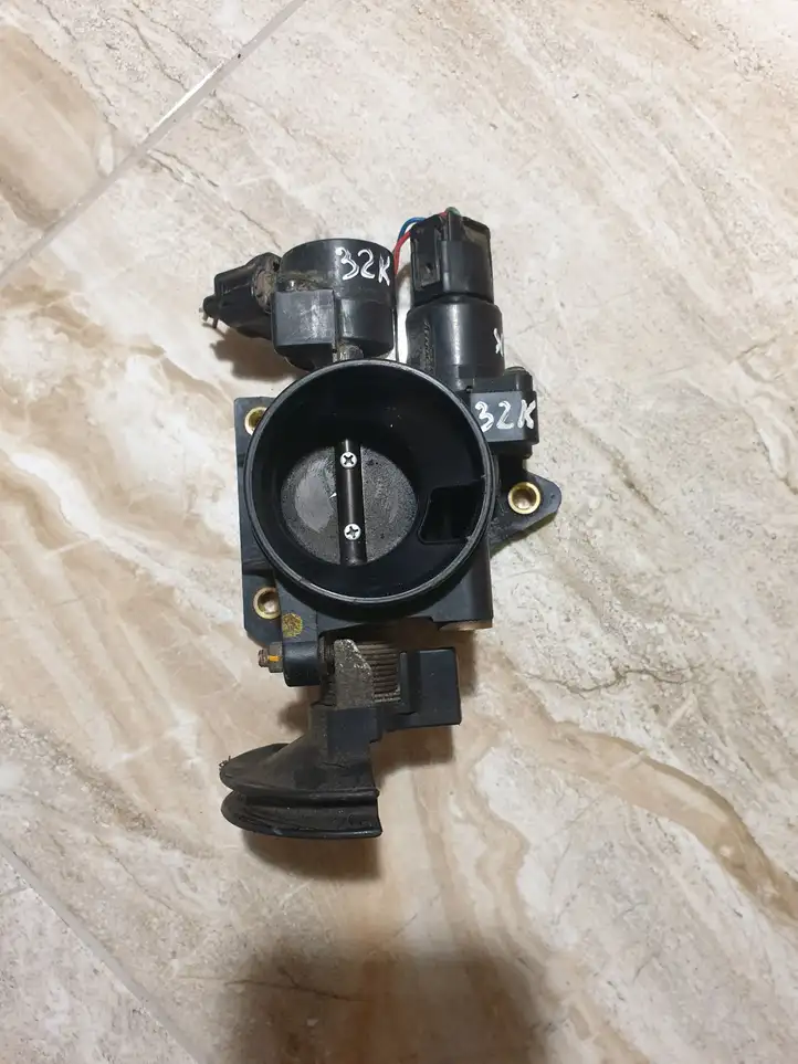 Toyota Aygo AB10 (2005 - 2008) 8945252011 Дроссельная заслонка — фото 1