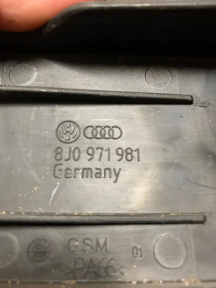 Audi A5 8T 8F (2011 - 2016) 8J0971981 Прочие детали салона — фото 2