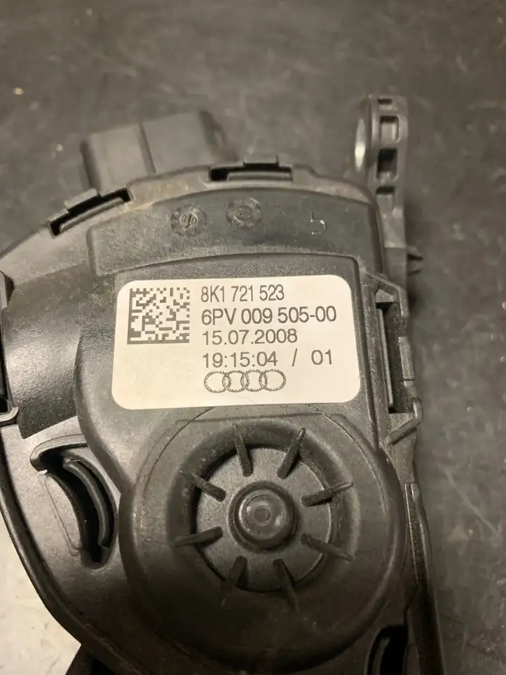 Audi A4 S4 B8 8K (2007 - 2011) 8K1721523 Педаль акселератора — фото 2