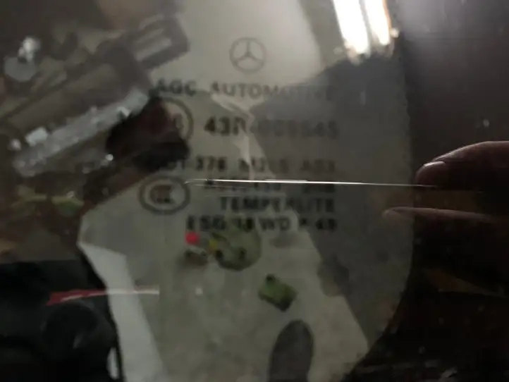 Mercedes-Benz GL X166 (2013 - 2019) A1667300755 Заднее боковое стекло — фото 3