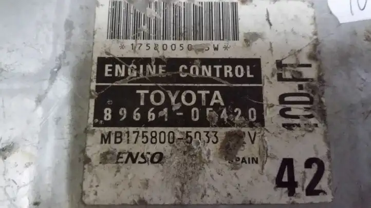Toyota Avensis T220 (2000 - 2003) 8966105420 Блок управления двигателем (ЭБУ) — фото 4