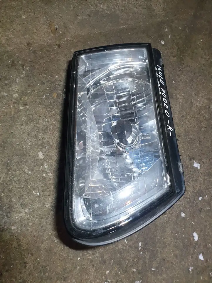 Isuzu Rodeo (1998 - 2004) 1AJ935198 Передняя фара — фото 6