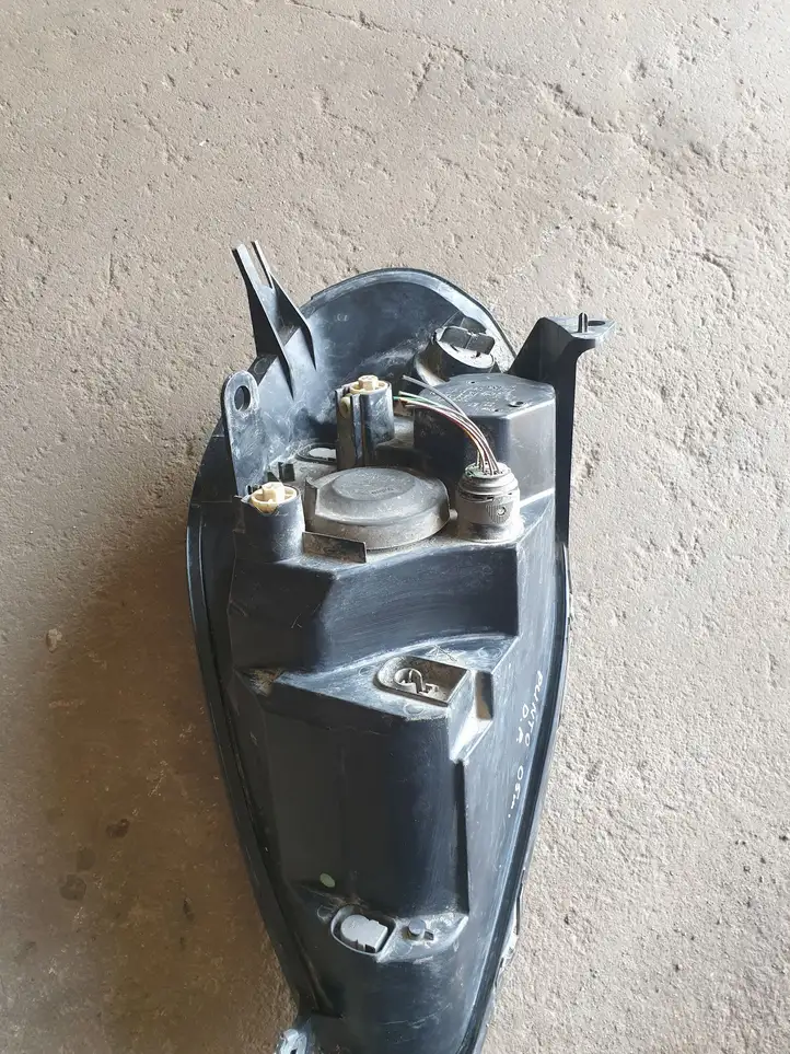 Fiat Punto (188) (1999 - 2010) Передняя фара — фото 3