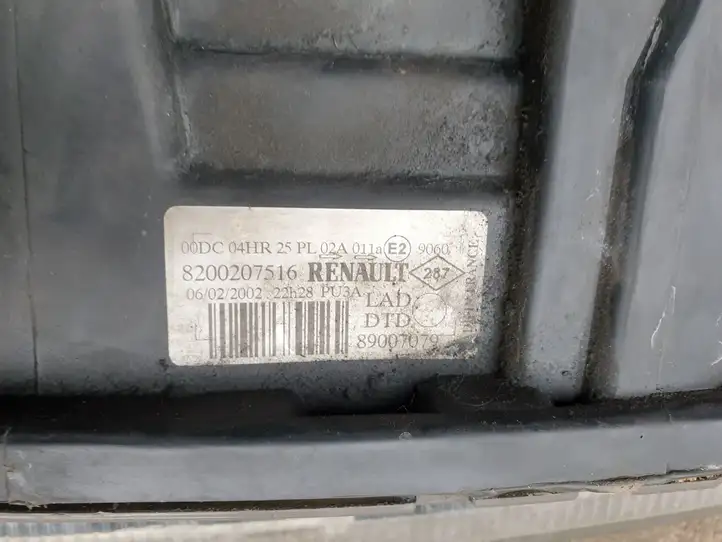 Renault Laguna II (2001 - 2005) Передняя фара — фото 3