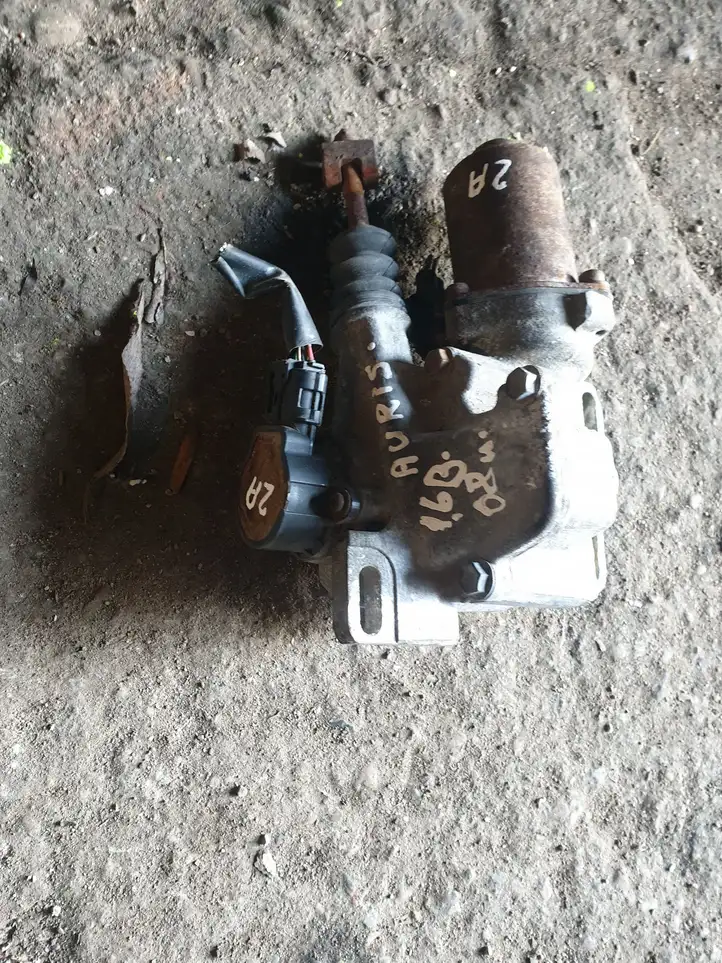 Toyota Auris 150 (2006 - 2012) 8945752010 Датчик педали сцепления — фото 6
