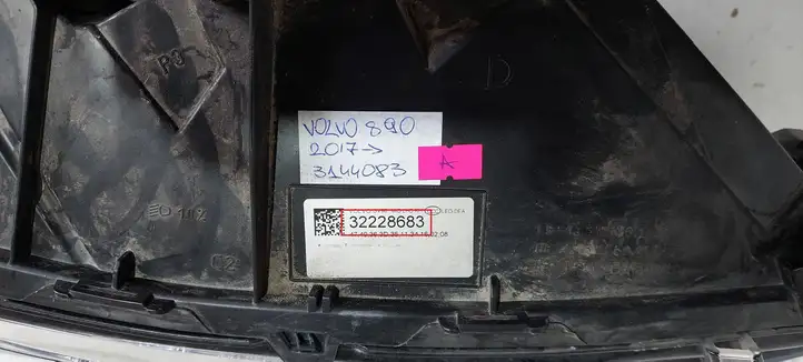 Volvo S90, V90 (2016 - 2020) 32228683 Передняя фара — фото 2