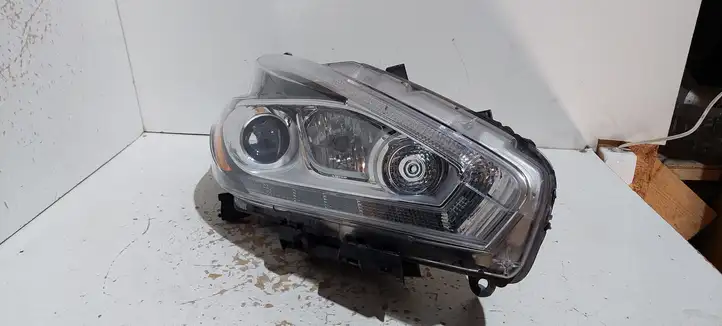 Nissan Murano Z52 (2016 - ) ZDS111084R Передняя фара — фото 3