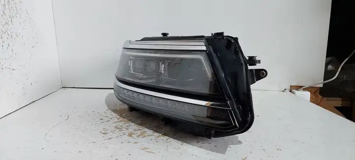 Volkswagen Tiguan (2016 - 2020) 5NB941082D Передняя фара — фото 4