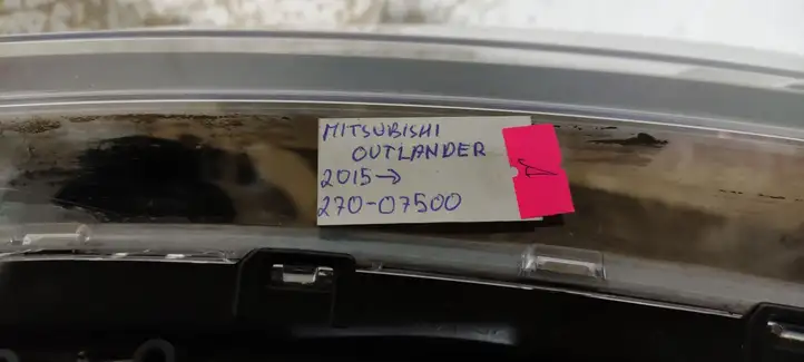 Mitsubishi Outlander (2016 - 2018) Передняя фара — фото 3