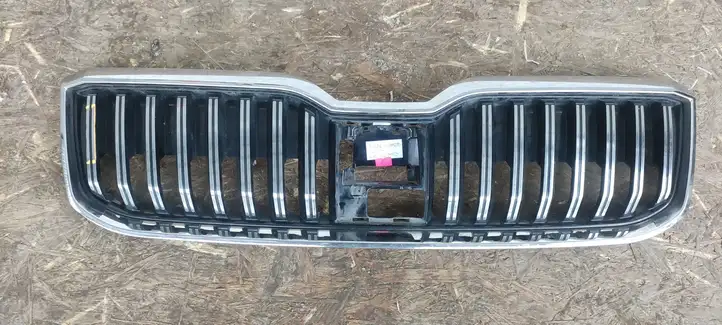 Skoda Superb B8 (3V) (2015 - 2023) 3V0853653G Верхняя решетка радиатора — фото 1