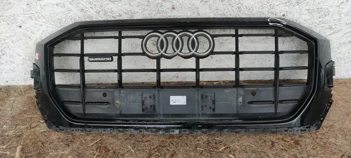 Audi Q8 (2018 - ) 4M8853651 Верхняя решетка радиатора — фото 1