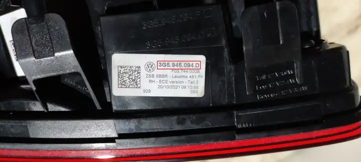 Volkswagen PASSAT B8 (2015 - ) 3G5945094D Задний фонарь в крышке багажника — фото 4